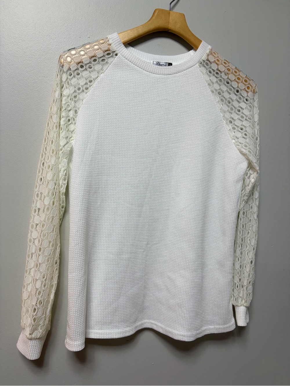 DOROSE Women White Waffle Knit Top with Sheer Lace Raglan Long Sleeves Size Medi